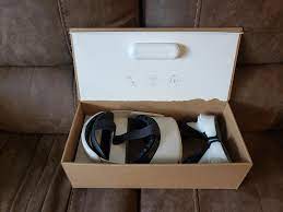 Oculus quest 2 packaging